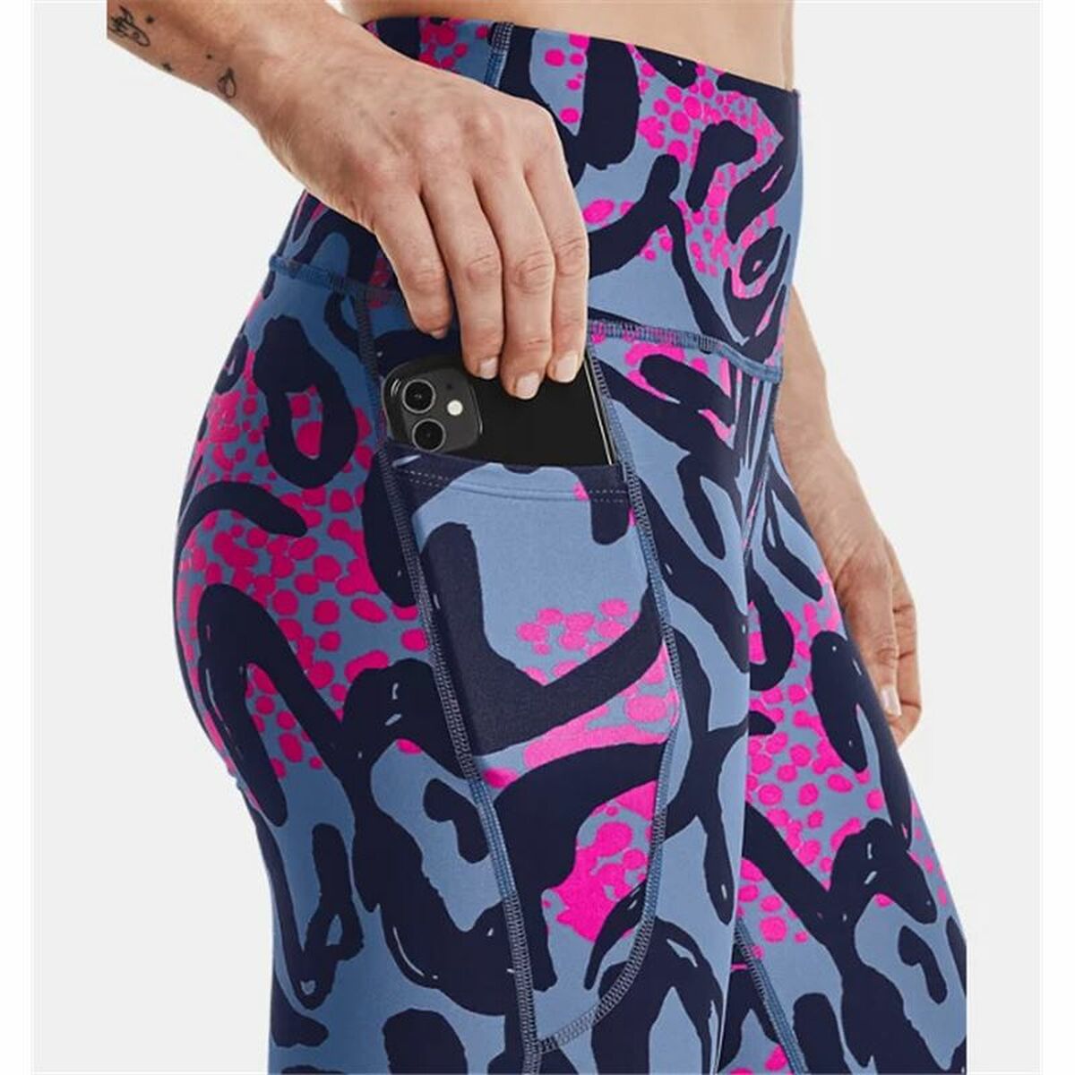 V7H08B1552339423F3985FDE7BE73E53CC7R4459642P5