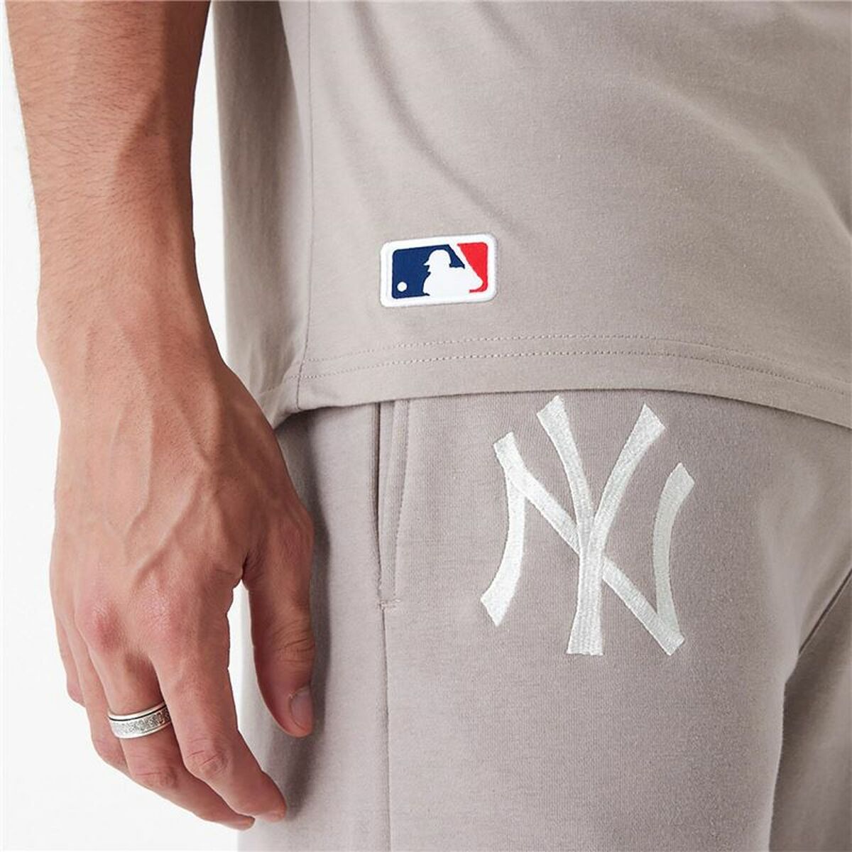 V3HA0A017797044ECE923BC0D8F1397C8C5R4573224P5