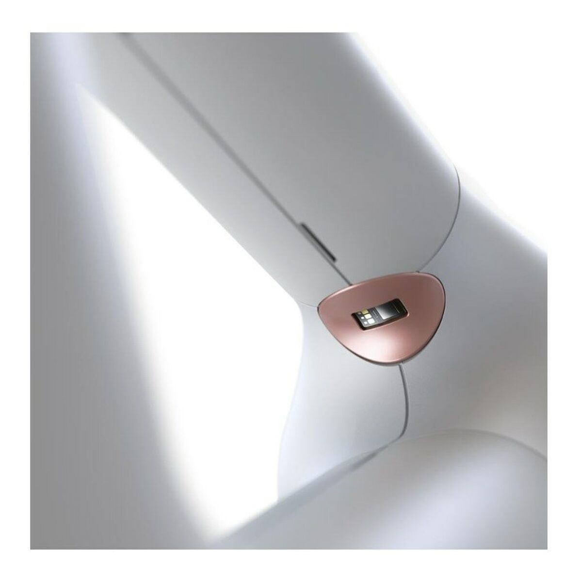 V2H76A9FBE0967C428A1D87847EA3DE95A0R5626043P3