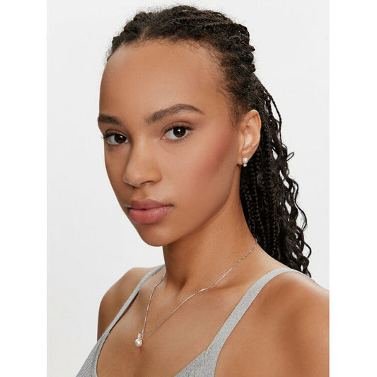 V2H01C0F3983C898571D6B5D95837758417R5752299P2