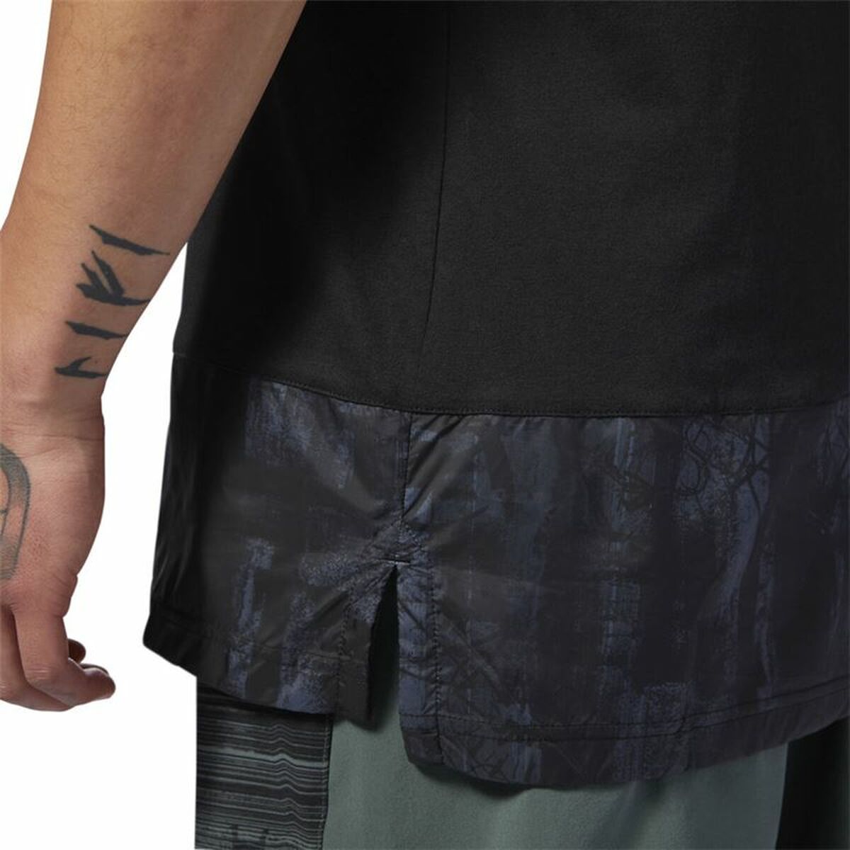 V7H5BBC5EBB1B01DB527BDC18938B2E32C2R4764575P5