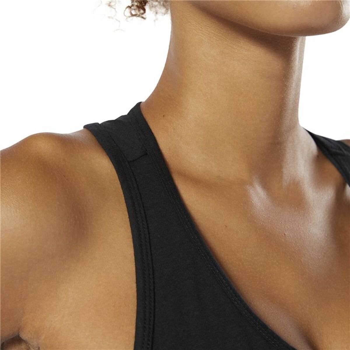 V5HE0E4E3ED811FD2646E1CAE3D73C4B0DDR4488016P6