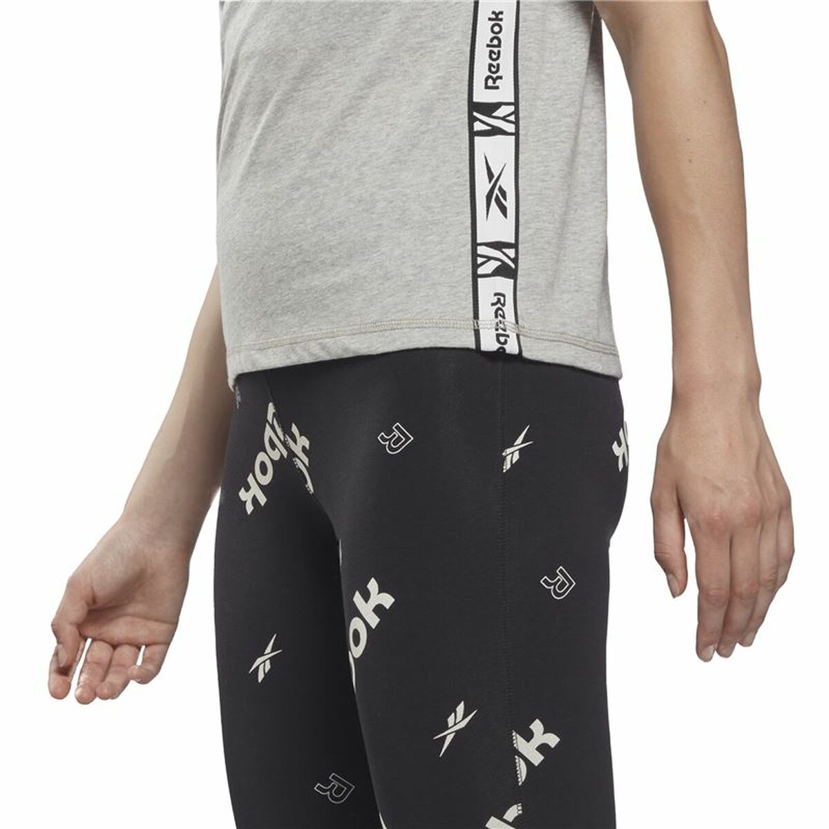 V6H9D0DDB94A4C21DA641DEEFB76F3C7976R4746108P5