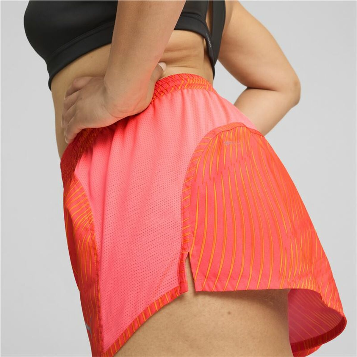 V2H68170EC69C6EAE555558F2CD69EAEA4FR5522972P5