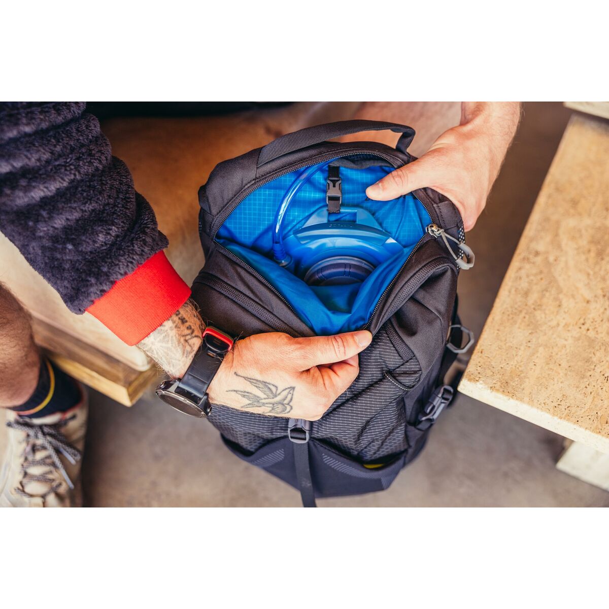 V5H41300E04AD89552805625F2C02D88717R6420886P3