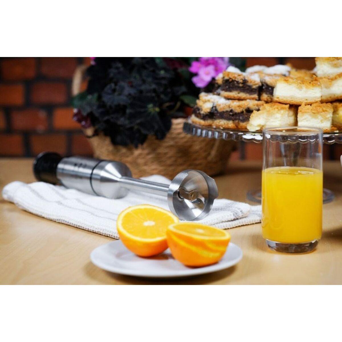 V4H28C6168E9D90D9B97C1EC87941EA79C7R4375726P8