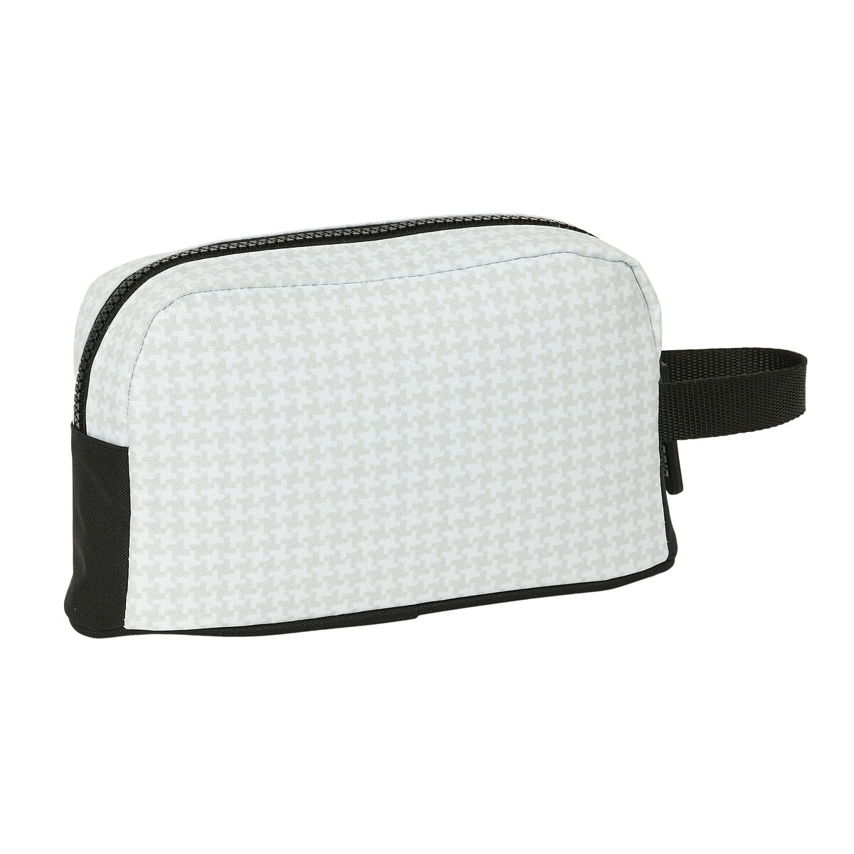 V4HE0D8139499FE3617186F1355C6B11B32R4604785P4