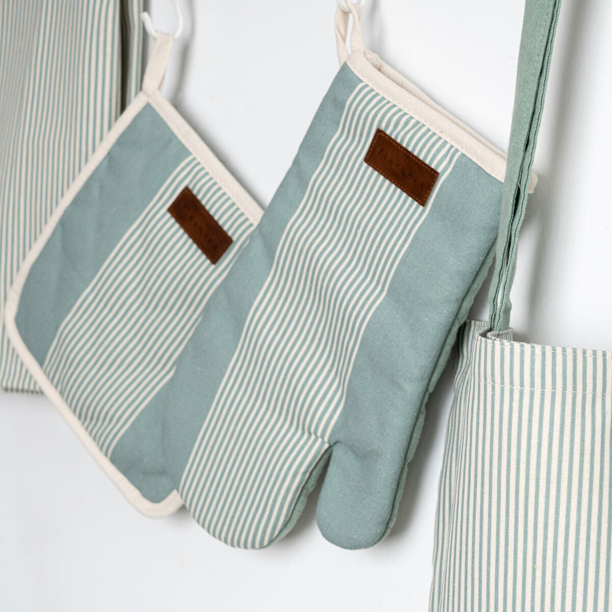 V4HDA815B19E46C0DF0A846FC98818027C2R5280763P3