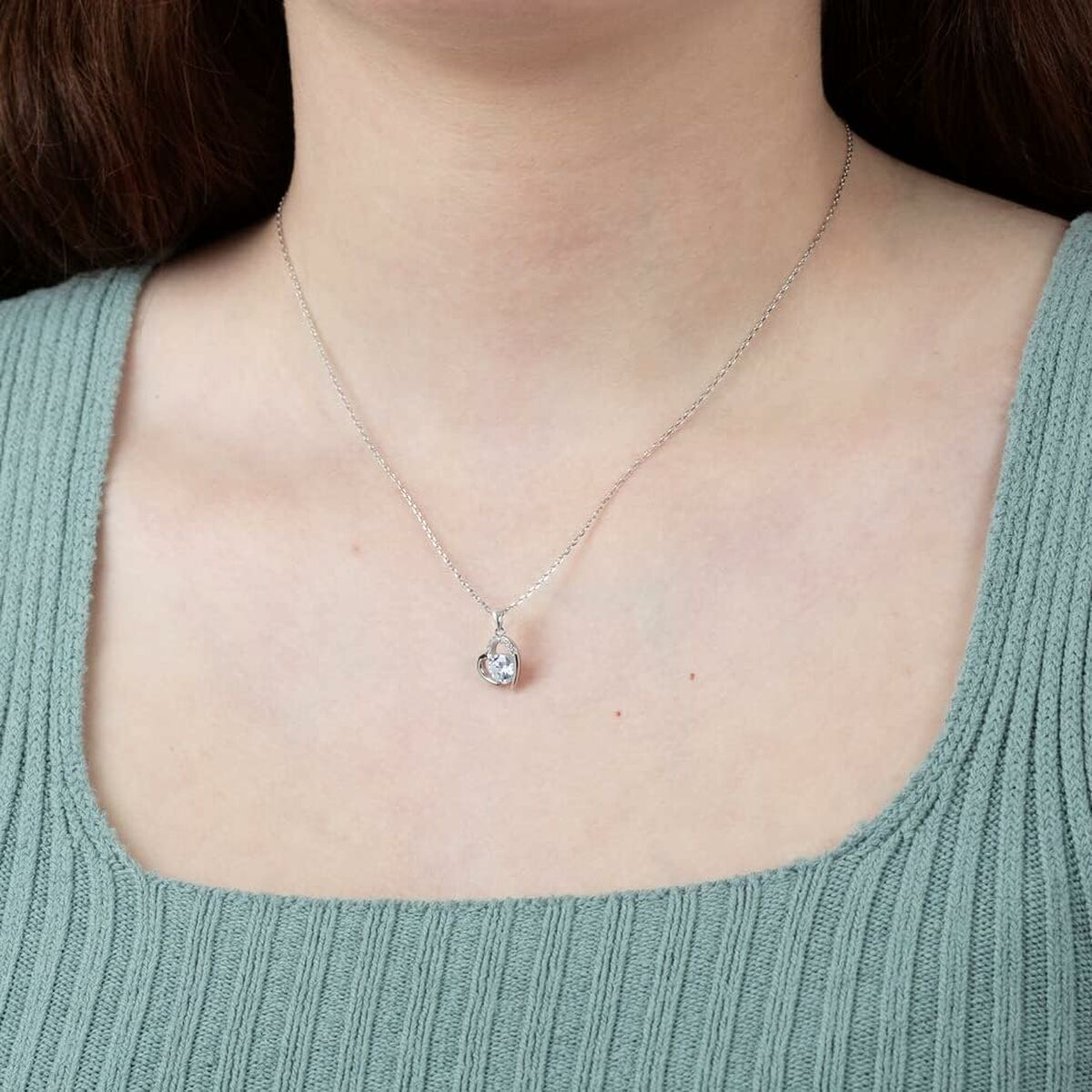 V3H42AFB0DE5772D83FC5D123E319820BE0R4552609P2