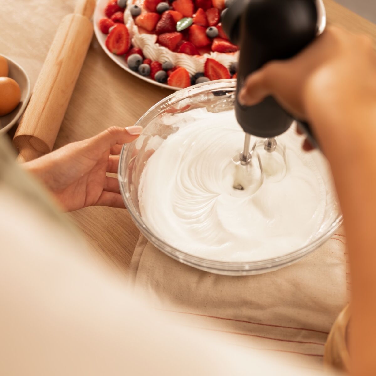 V4H18B273B24AA7E64CFE93A9E99D8D065BR5176282P2