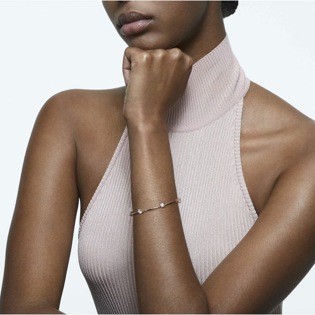 V2H84829E1F80D1A14959D1D9E20EA5037ER5583049P5