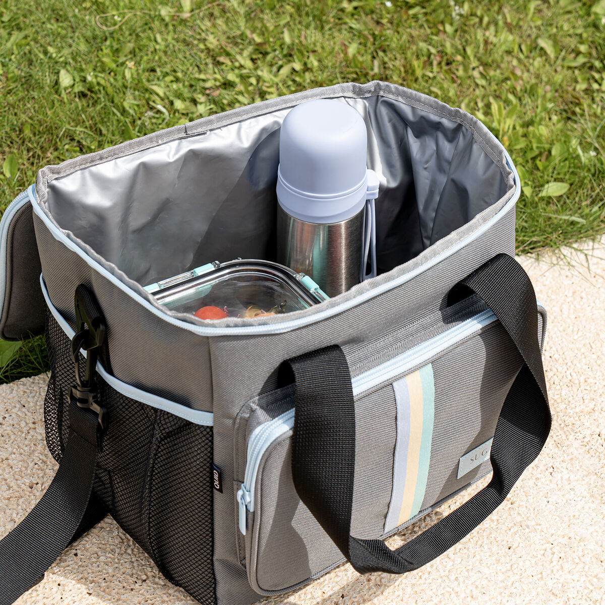 V3H36338AE3D18D5EFE4582A0969055E004R6282381P7