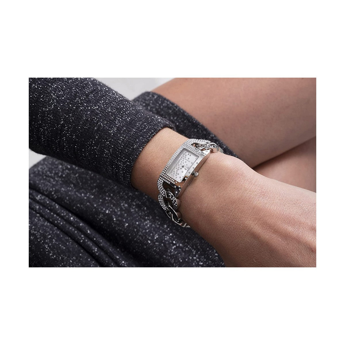 V7H9E9FBFEFF9C0CDD6A11952715889426AR4507295P7