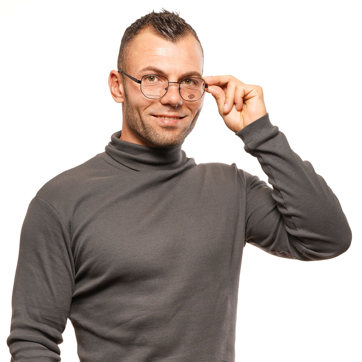 V6H3E59F4382CE3927A555B337D7F013542R3606132P4