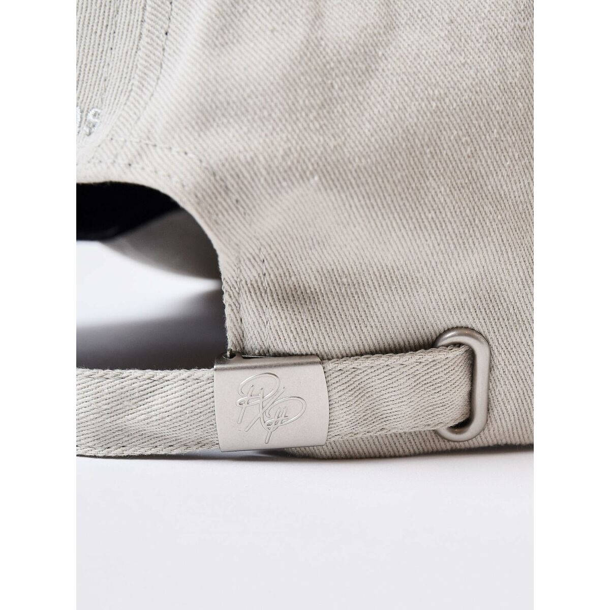 V3H6A4FCC27158A523FC2BE722AEEDF1351R5302181P4