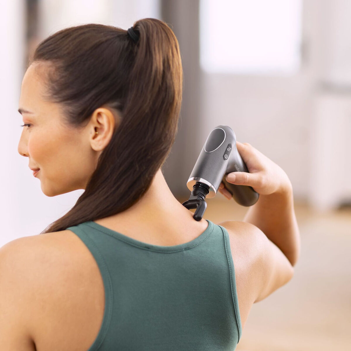 V2H5E66710644F2340B650B1BB34AAC7041R6774003P8