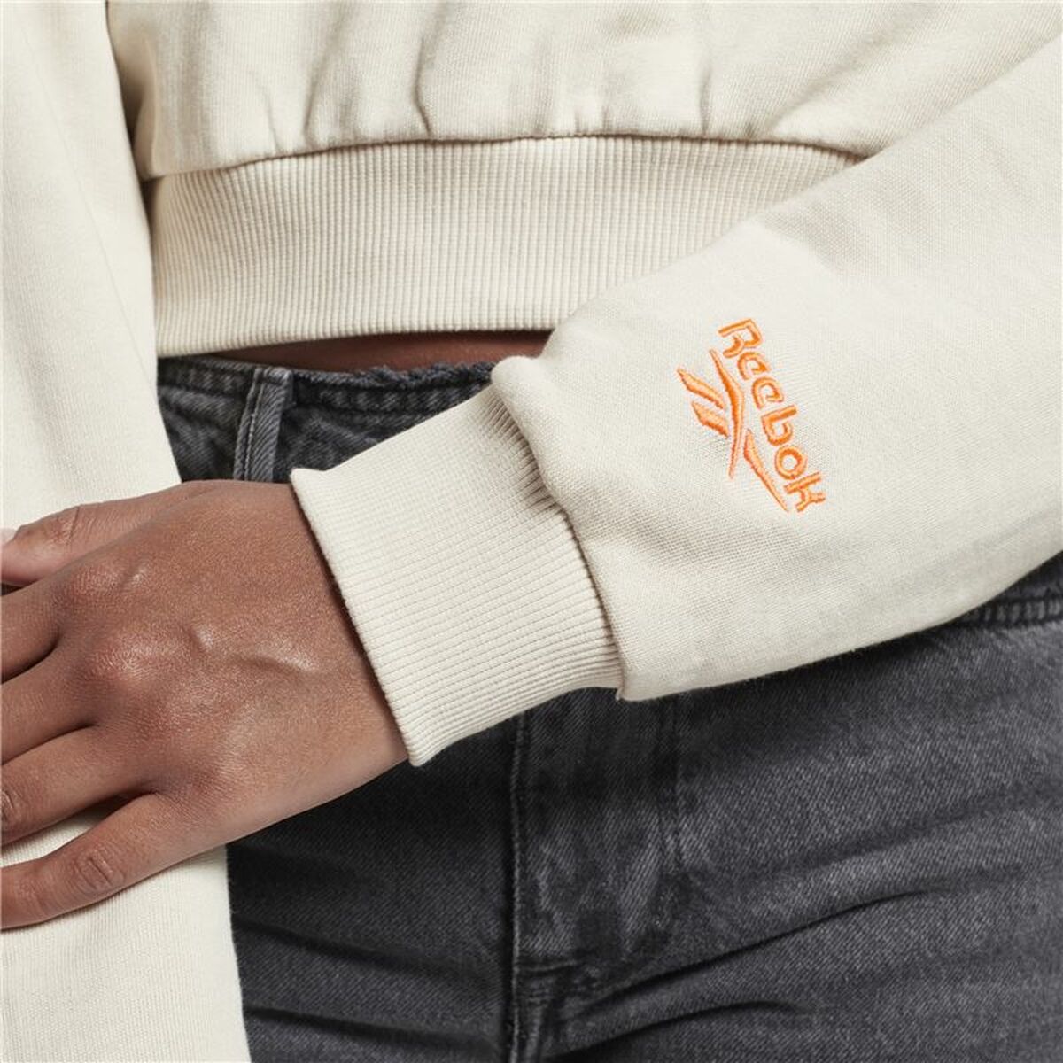 V5H2747C192520463D3B471F079FF4153FCR2556456P7