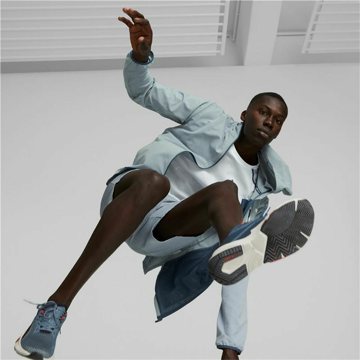 V7H033F7269100A41302AE0B00D8E09C1AAR4764510P6