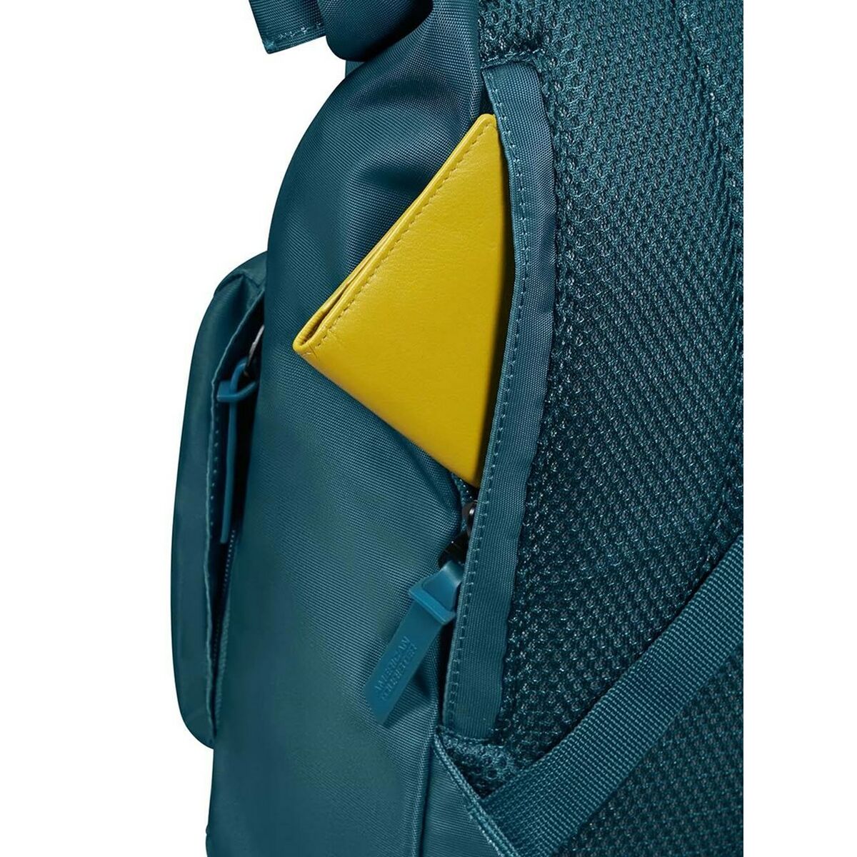 V4HC072D7EB223B952DD23278D9E7C02CCAR6337116P6