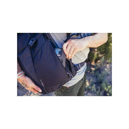 V2HD5719F07FDE681CC5586167D94881144R5643841P3