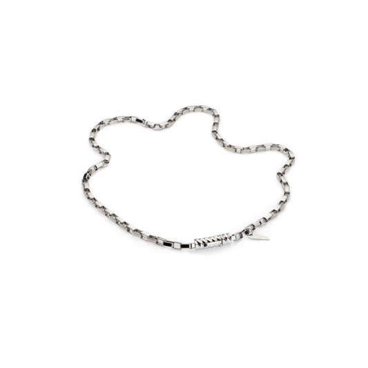 V5HFEAE0EC702E813A5F51D354A1798C494R5618047P1