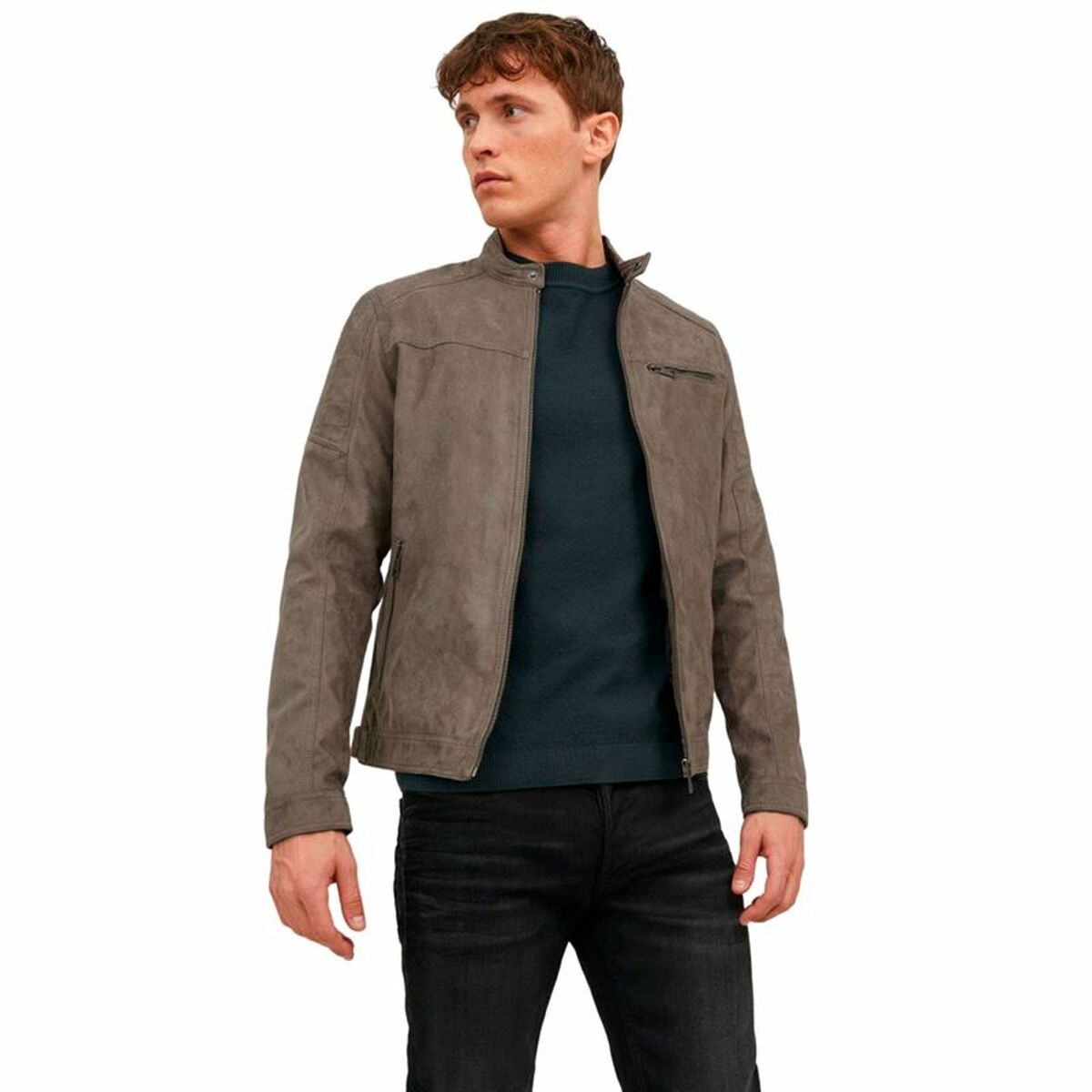 V3H83D1DE1722CF8A376C79BB15158AB627R4702635P2