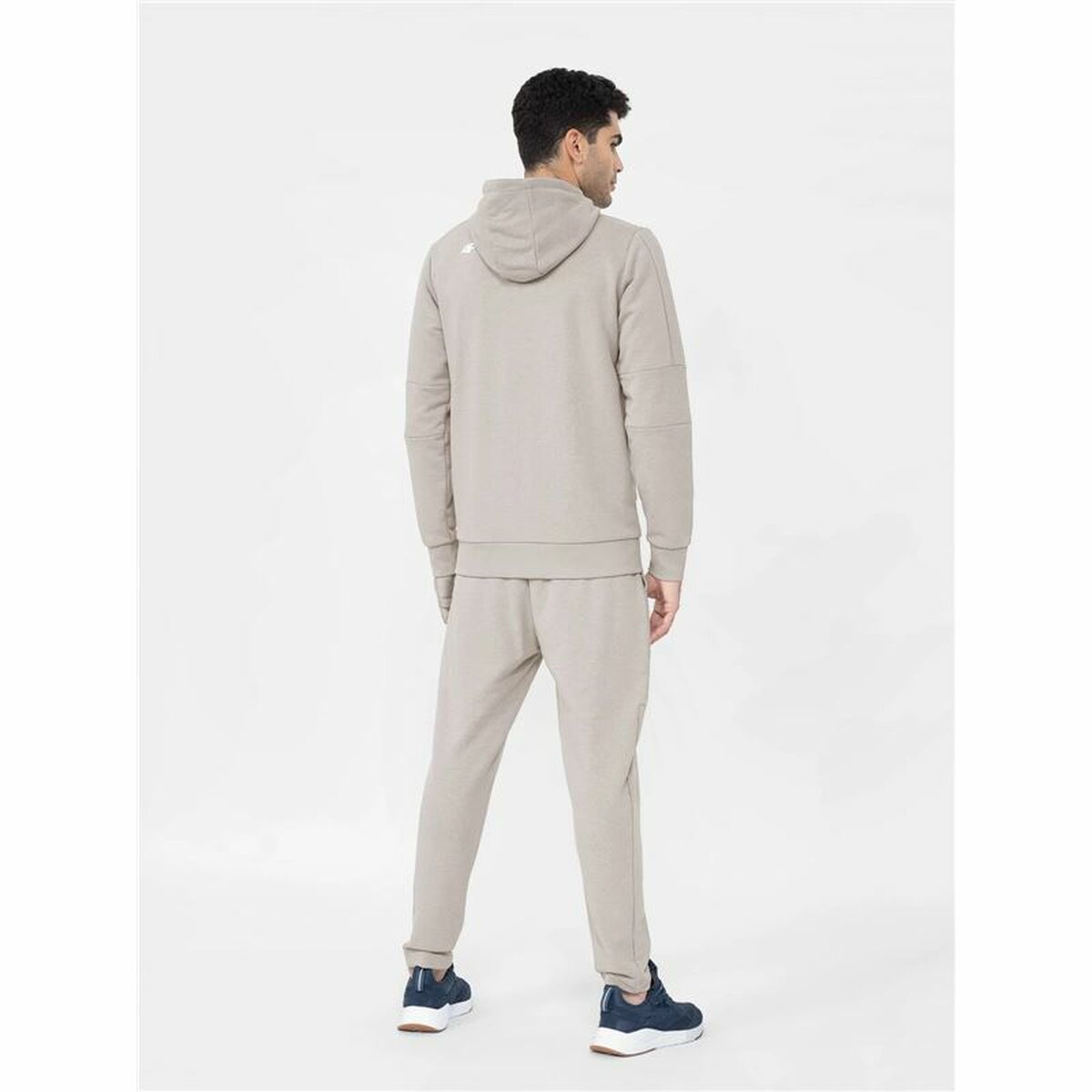 V7H8B2674D40E9E89D300EC8E5BAD13068CR4480450P2