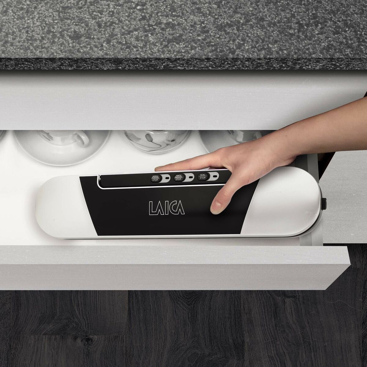 V7H33BA3ECC69E9E83F817081FA3B514860R2103945P4