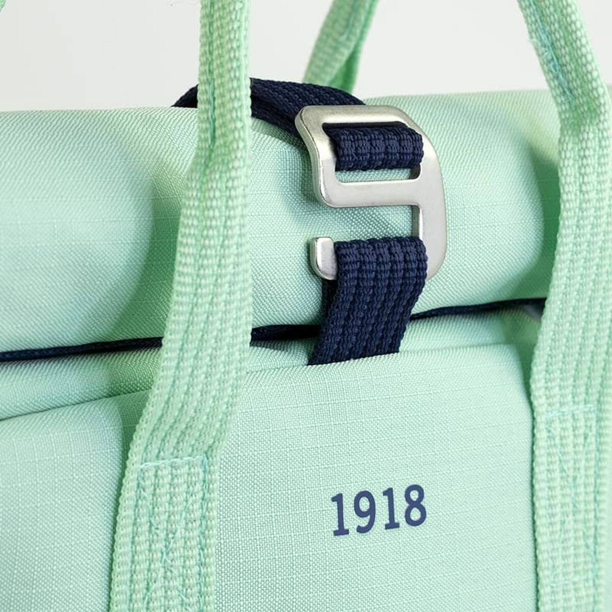 V7H17C7F7B3BA8E02BED0594FC469FE3D01R4923154P2