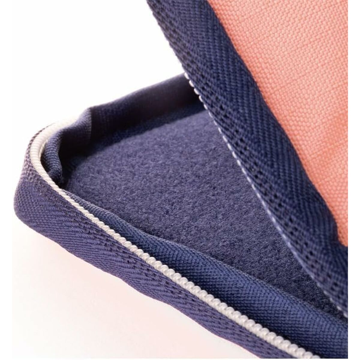 V6HF1E43FC779D6A57151921C27E8DBEE4BR4583647P3