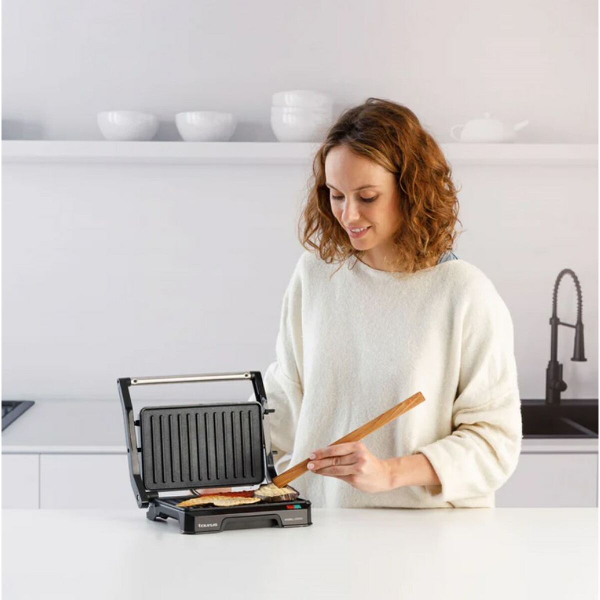 V4HE41F316F8D3B60AC1C0C9FB7F6C6CACAR4387236P5