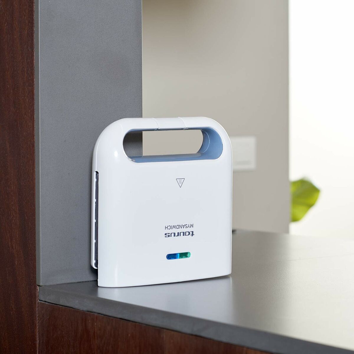 V4H61196A39E06F24488670F3C80113A674R6404363P8