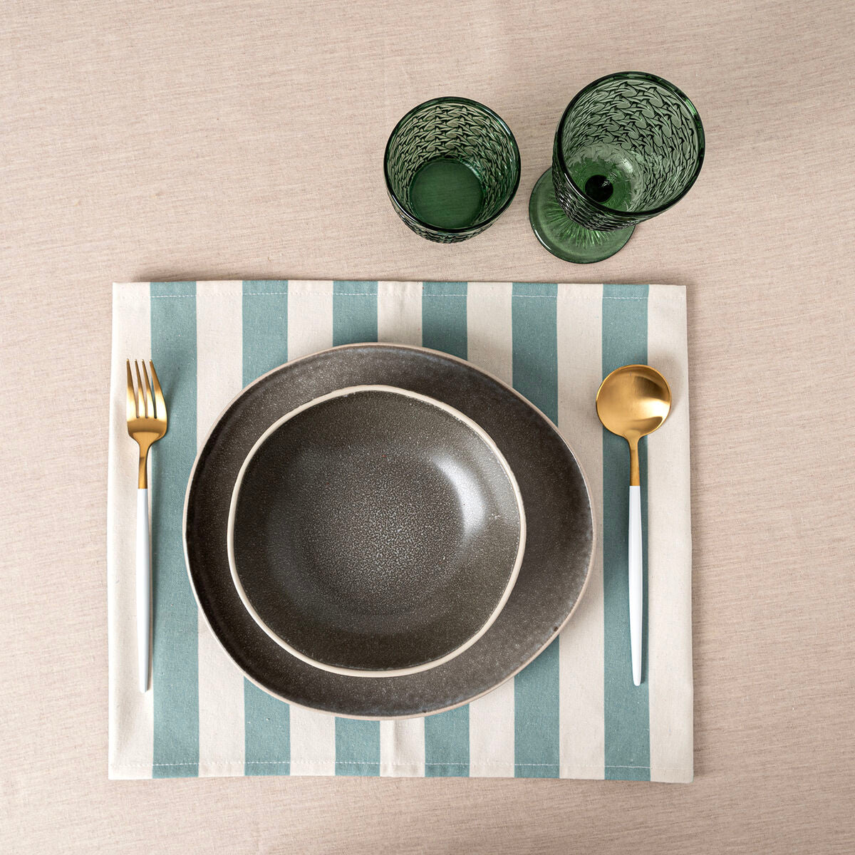 V5H01A563FCD9C8D1E02424B955A1DAA75DR5341231P3