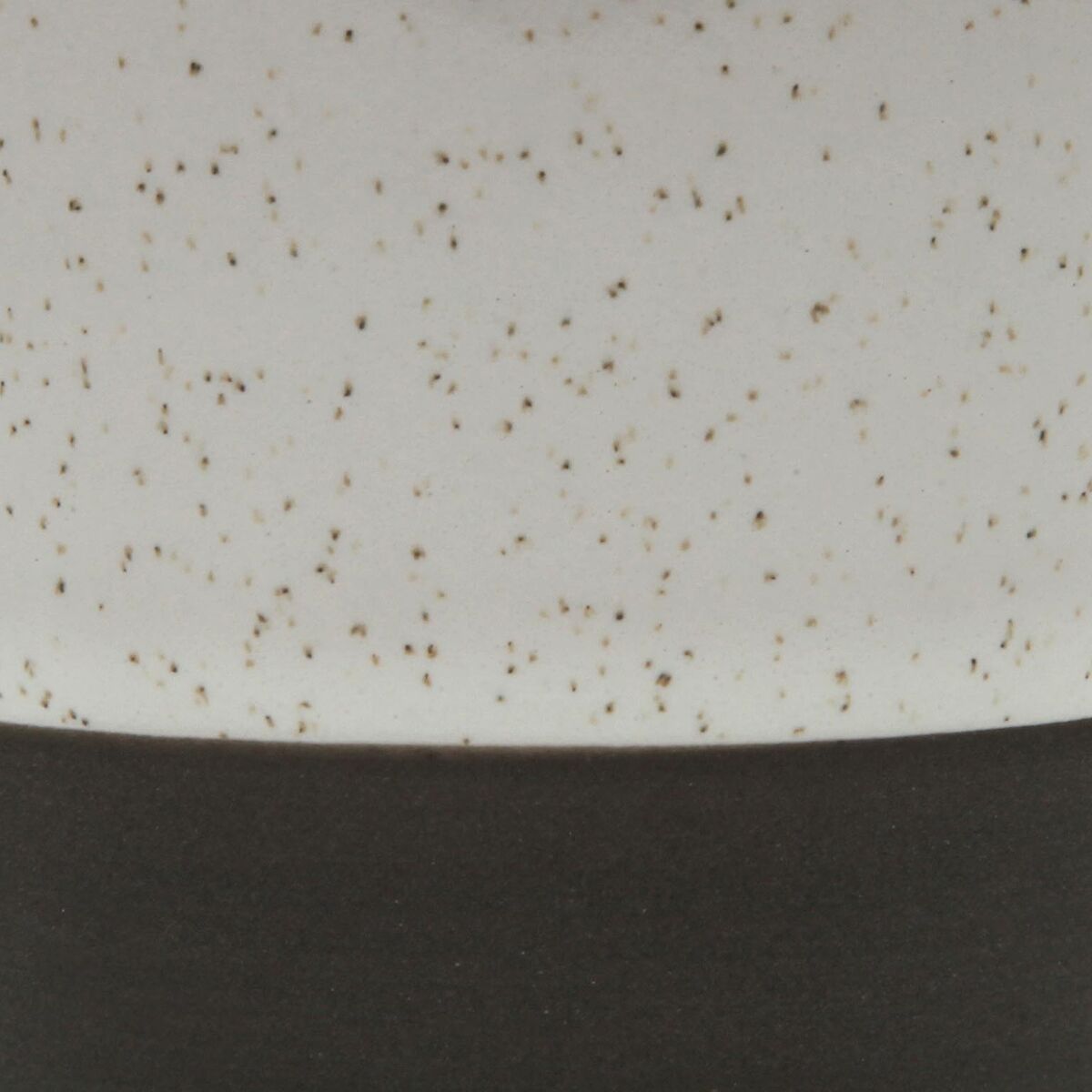 V2HC9F783B1AE604D42C3755F3695336E9DR6836049P2