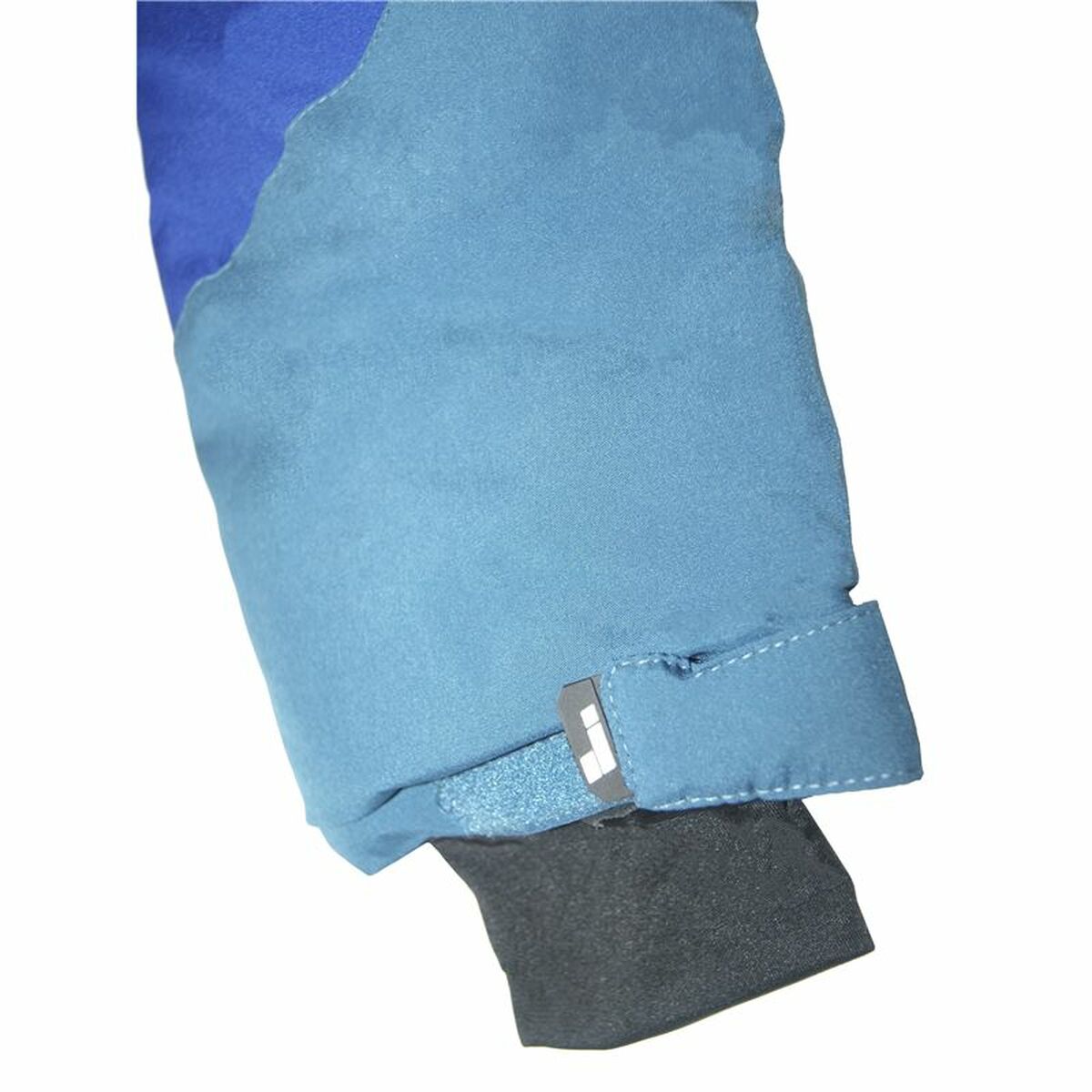 V7H5423951330784FF2D49939BB25465E73R4564191P8