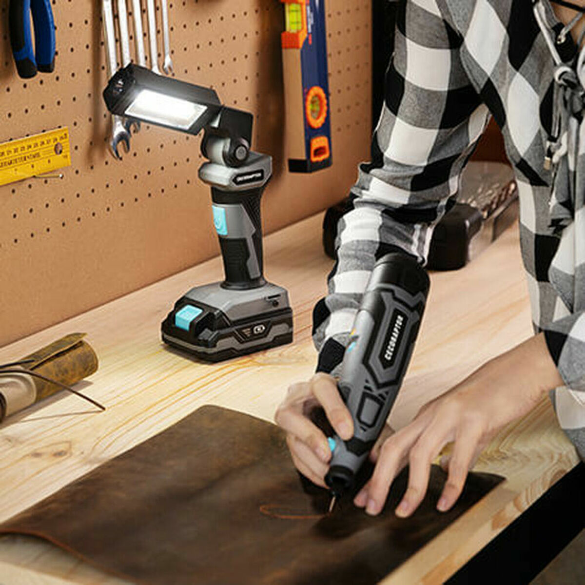 V10HC6852DEFC71A3DB8FDC8588A5E73CD00R3219500P2