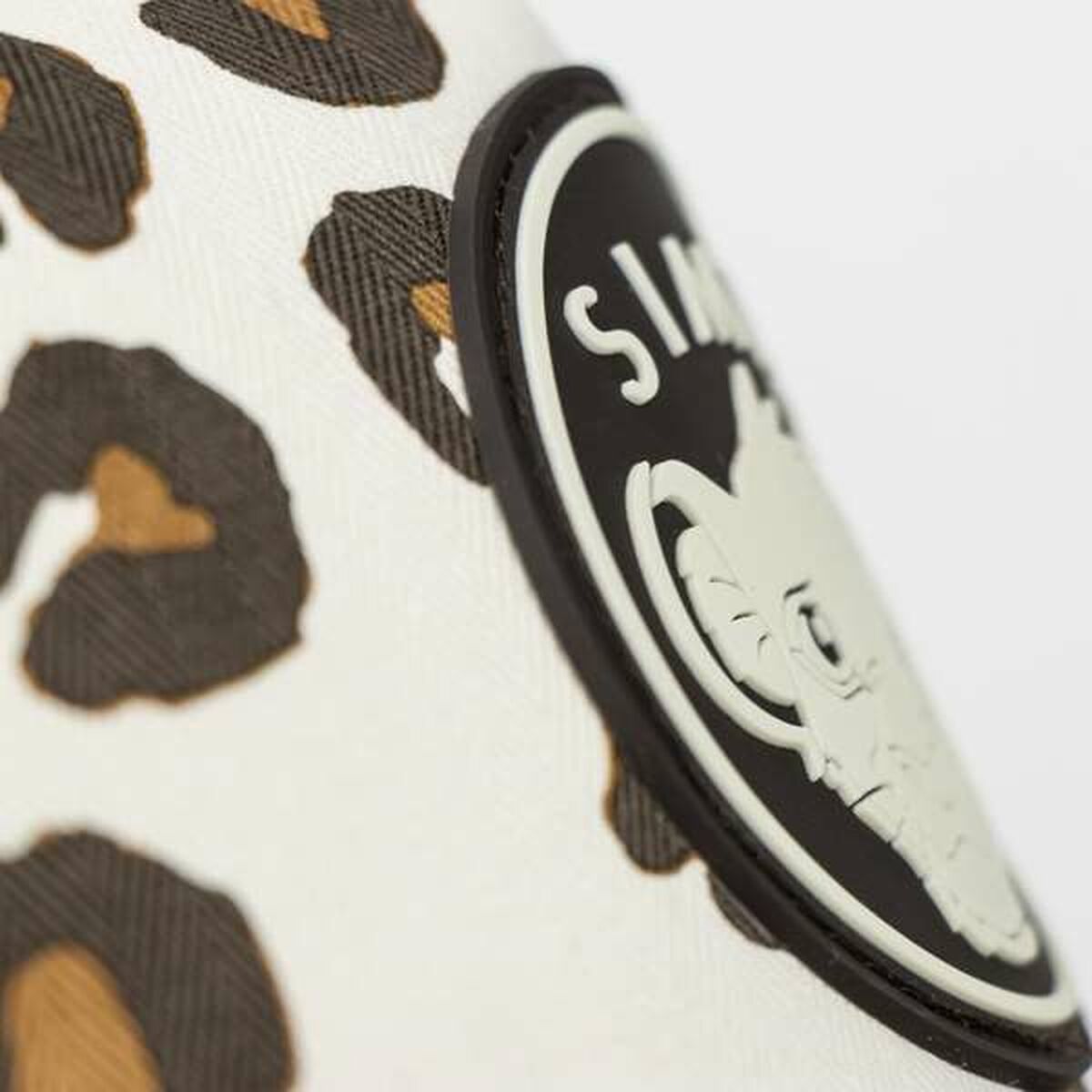 V5HBE9C0BCE8EA30319D6BA6BACC406C0B1R6858873P5